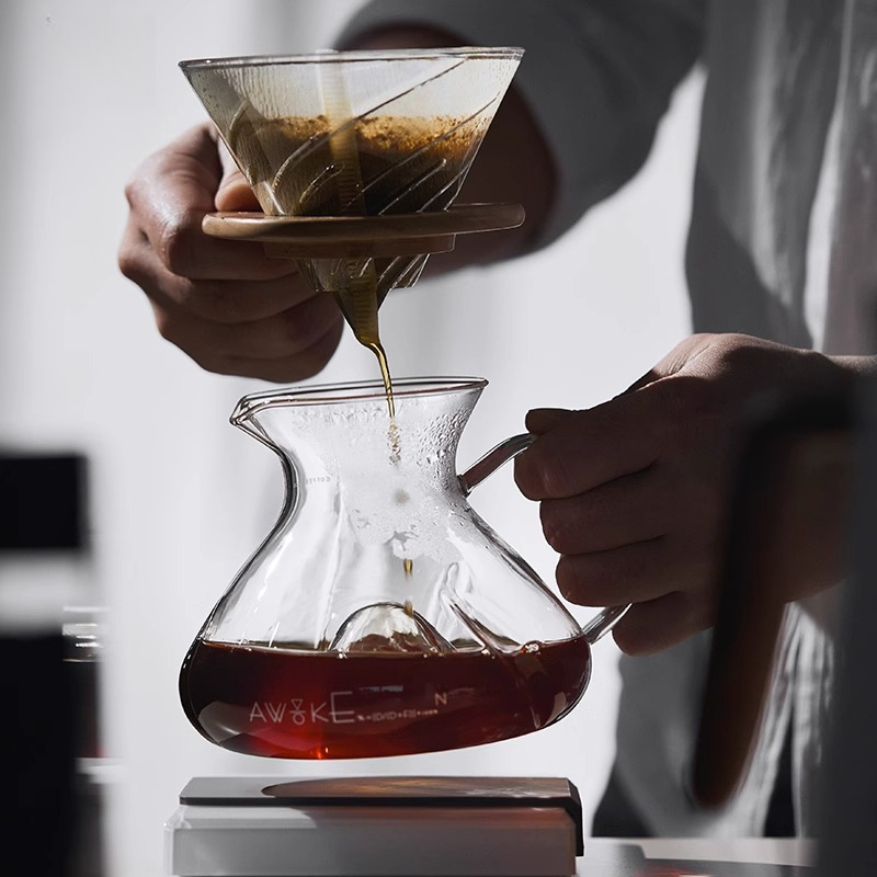 صانع قهوة بالتقطير اليدوي مع و - مراجعة Coffee Equipment Pour Over وسعره